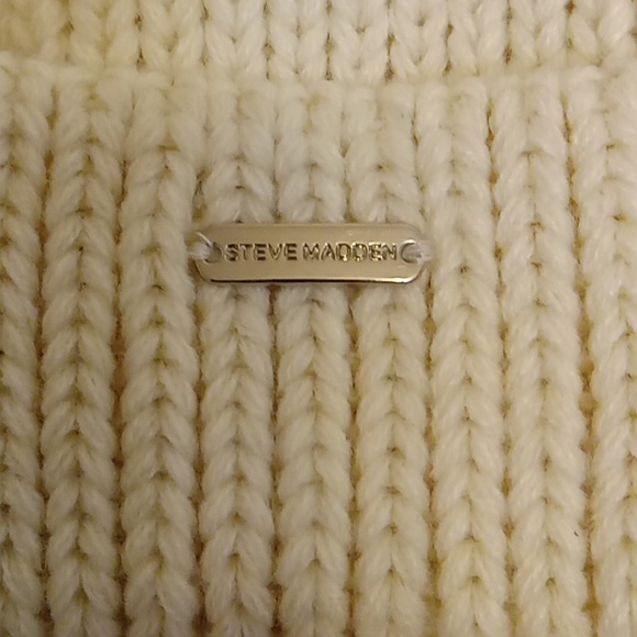 Steve Madden - Picture 2 of 4